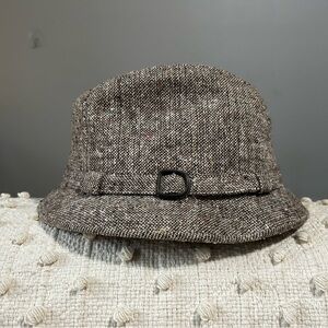 Elegant Tweed Bucket Hat